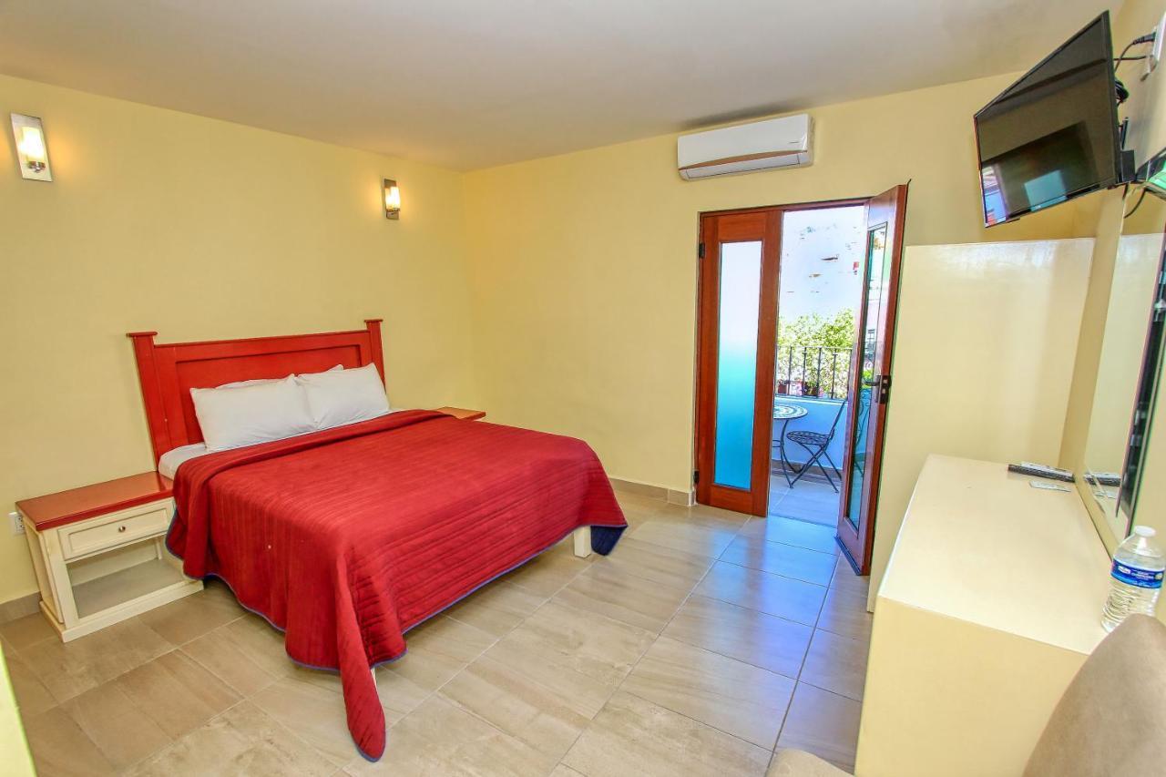 Santa Rita 3*